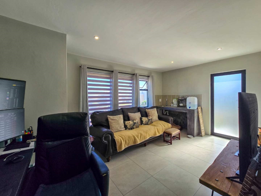 3 Bedroom Property for Sale in Stilbaai Oos Western Cape